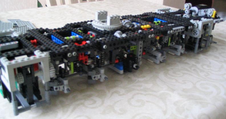 lego_ac200carrierconstruction_014.jpg