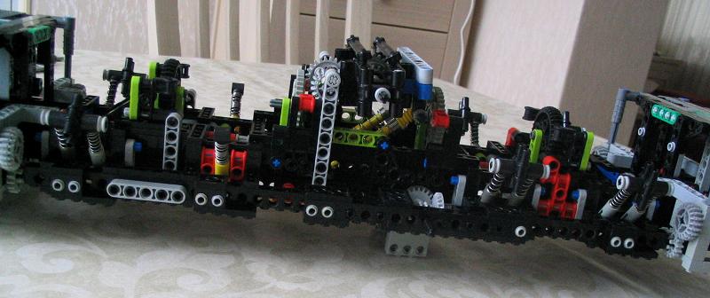 lego_ac200carrierconstruction_016.jpg