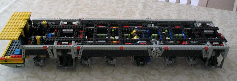 lego_demagac200_1p_001.jpg