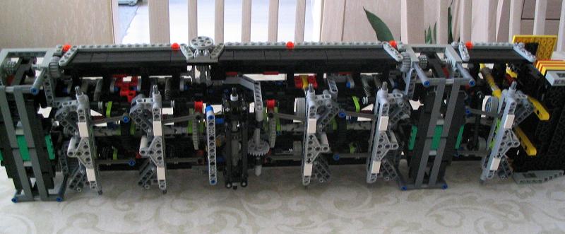 lego_demagac200_1p_008.jpg