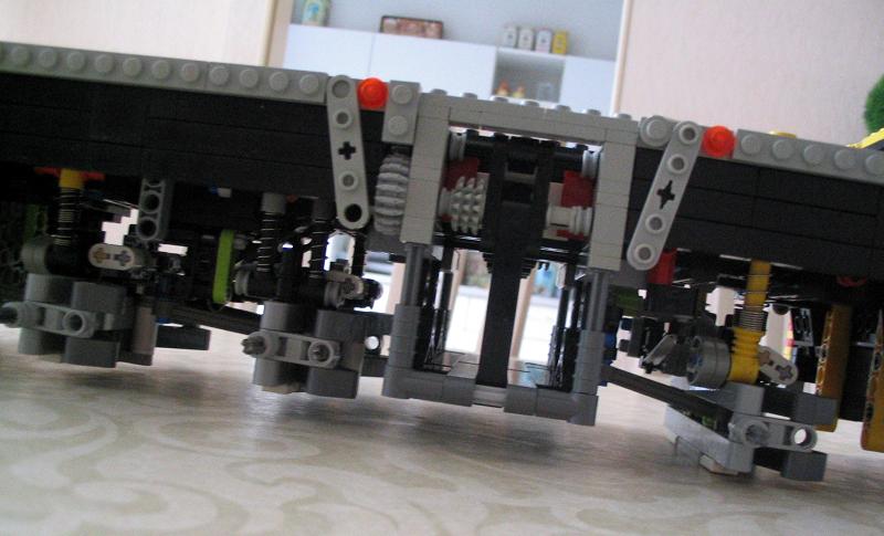 lego_demagac200_1p_009.jpg
