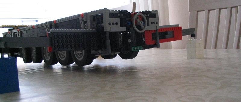 lego_demagac200_1p_025.jpg