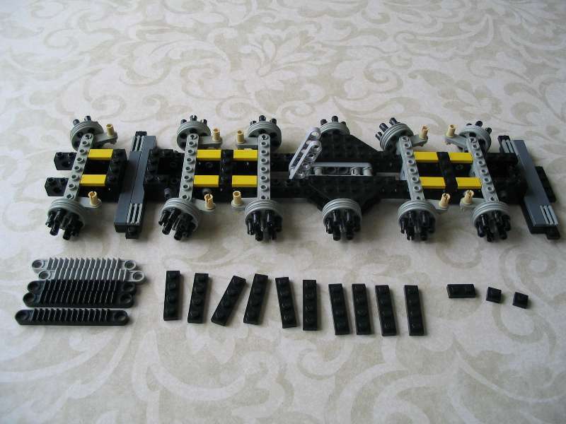 lego_demagac200minifigscaleinstructions_009.jpg