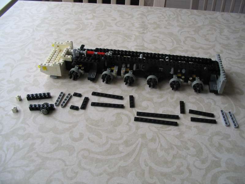 lego_demagac200minifigscaleinstructions_028.jpg