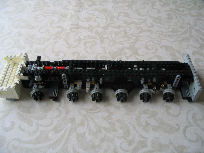 lego_demagac200minifigscaleinstructions_029.jpg