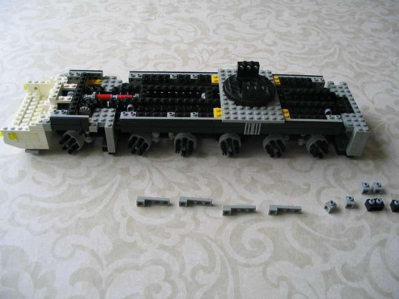 lego_demagac200minifigscaleinstructions_045.jpg