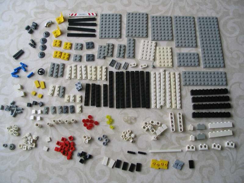 lego_demagac200minifigscaleinstructions_049.jpg