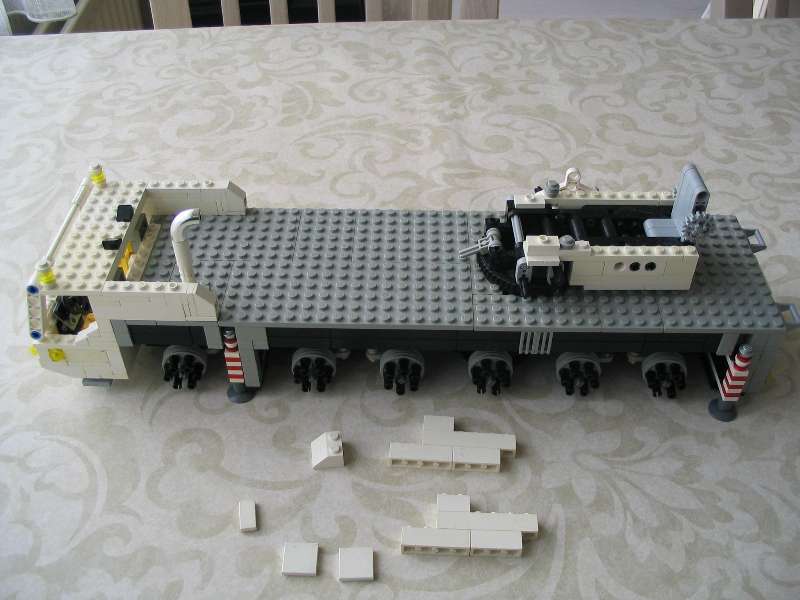 lego_demagac200minifigscaleinstructions_093.jpg