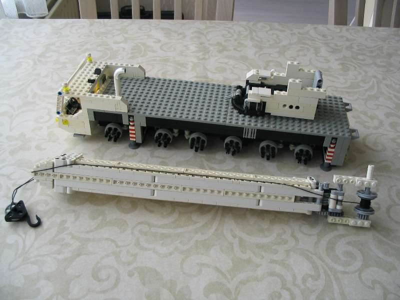 lego_demagac200minifigscaleinstructions_097.jpg