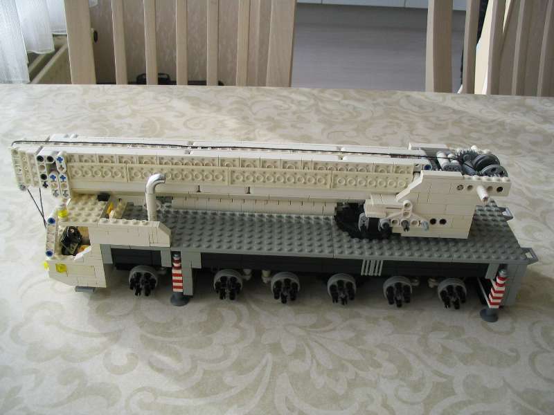 lego_demagac200minifigscaleinstructions_100.jpg