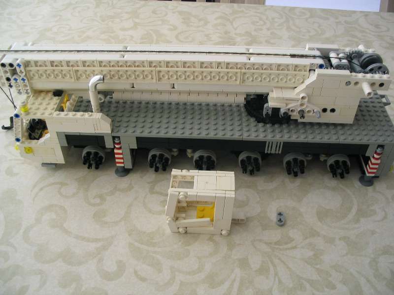 lego_demagac200minifigscaleinstructions_104.jpg