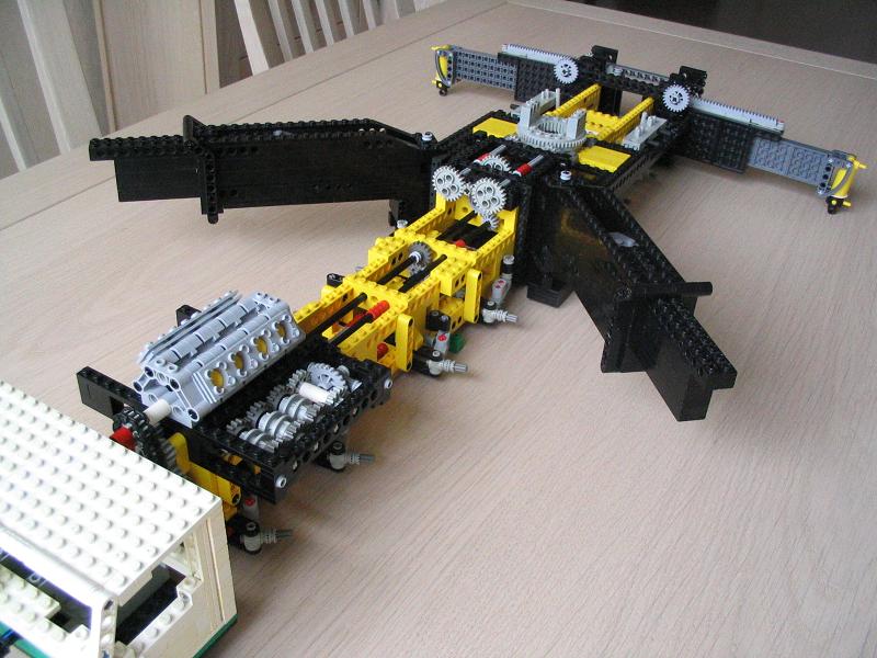 lego_demag_ac400_chassis2_007.jpg