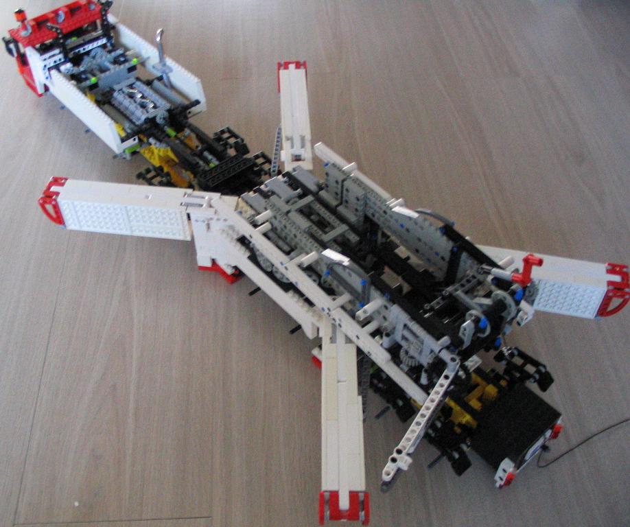 lego_demag_ac650_wit_016.jpg