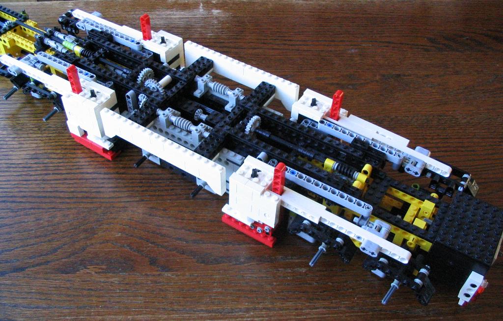 lego_demag_ac650_wit_051.jpg