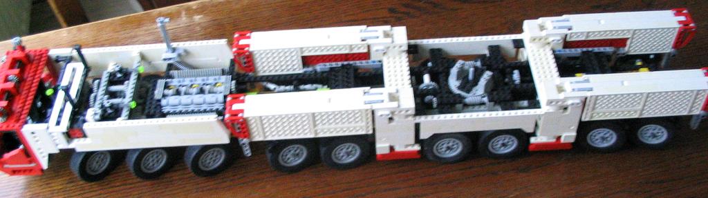 lego_demag_ac650_big_003.jpg