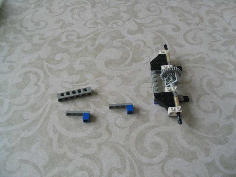lego_fouraxlefantasycompactcrane_007.jpg