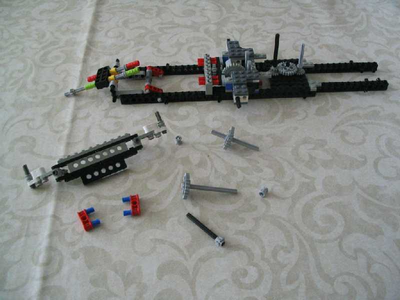 lego_fouraxlefantasycompactcrane_014.jpg