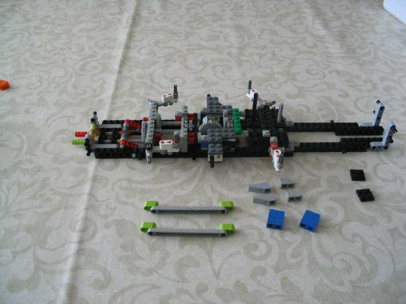 lego_fouraxlefantasycompactcrane_018.jpg
