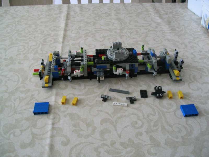 lego_fouraxlefantasycompactcrane_028.jpg