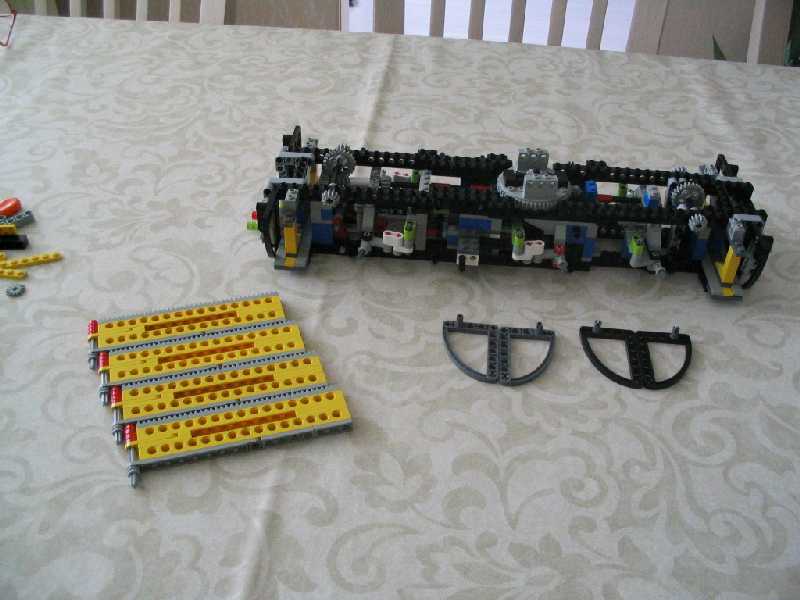 lego_fouraxlefantasycompactcrane_033.jpg