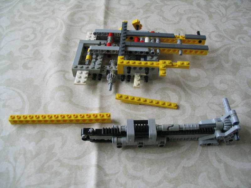 lego_fouraxlefantasycompactcrane_066.jpg