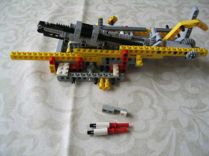 lego_fouraxlefantasycompactcrane_071.jpg