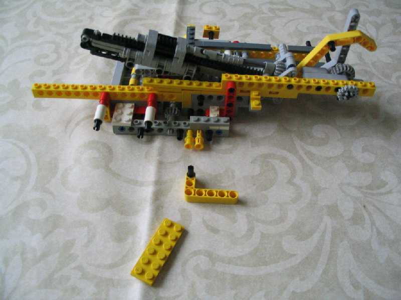 lego_fouraxlefantasycompactcrane_072.jpg