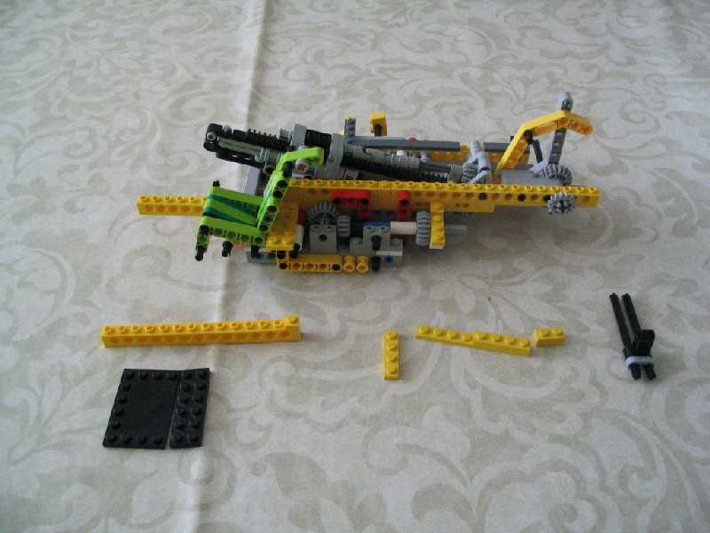 lego_fouraxlefantasycompactcrane_079.jpg
