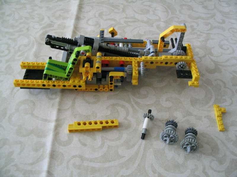 lego_fouraxlefantasycompactcrane_082.jpg