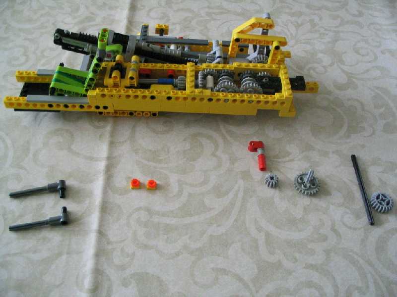 lego_fouraxlefantasycompactcrane_086.jpg