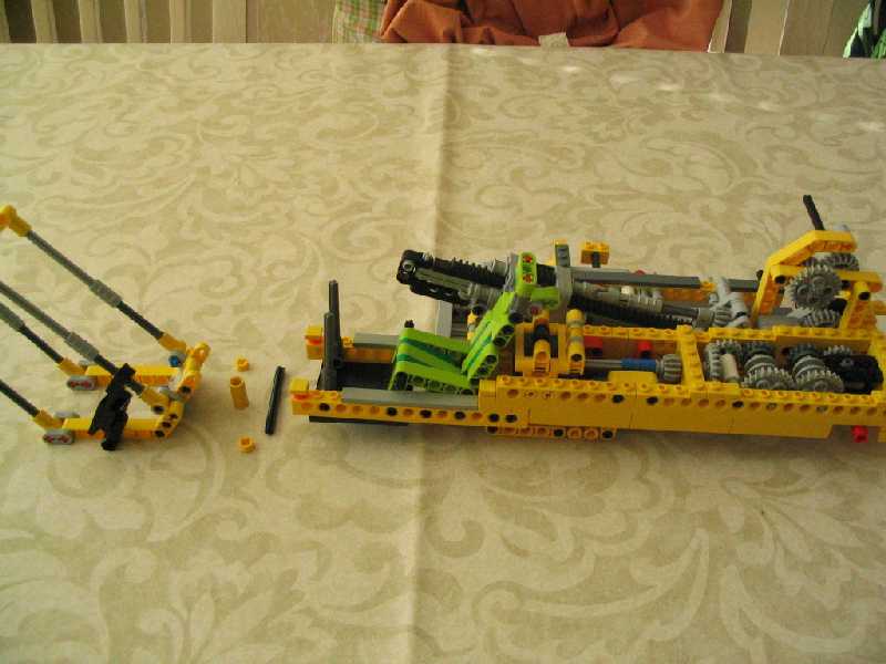 lego_fouraxlefantasycompactcrane_091.jpg