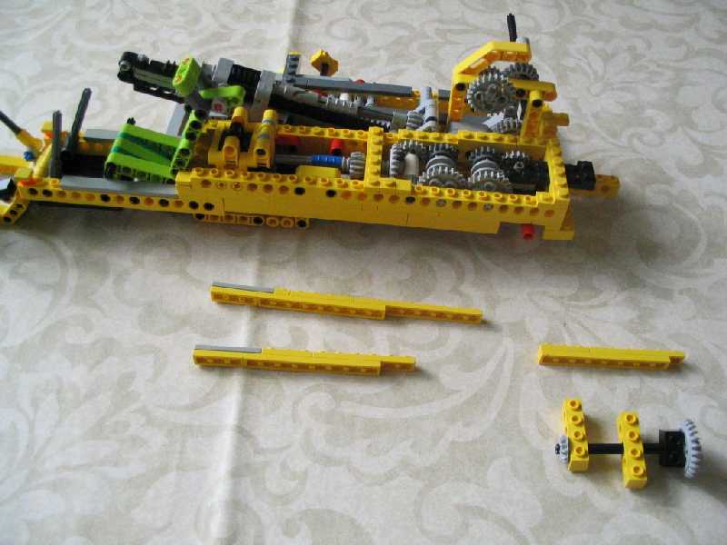 lego_fouraxlefantasycompactcrane_092.jpg