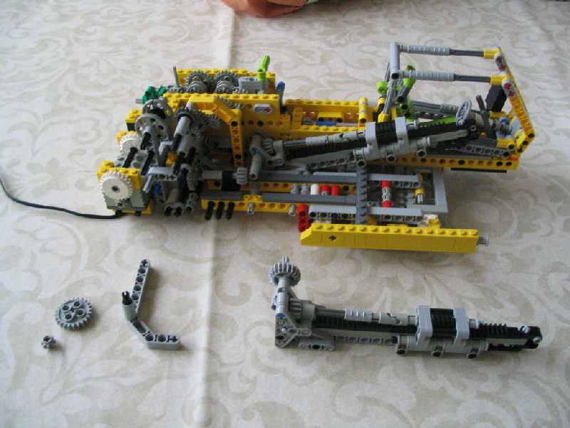 lego_fouraxlefantasycompactcrane_109.jpg