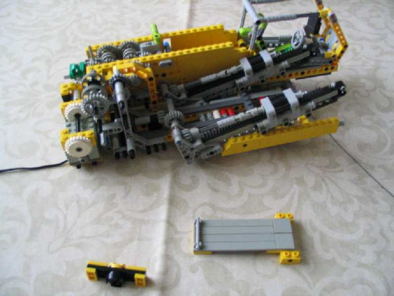 lego_fouraxlefantasycompactcrane_111.jpg