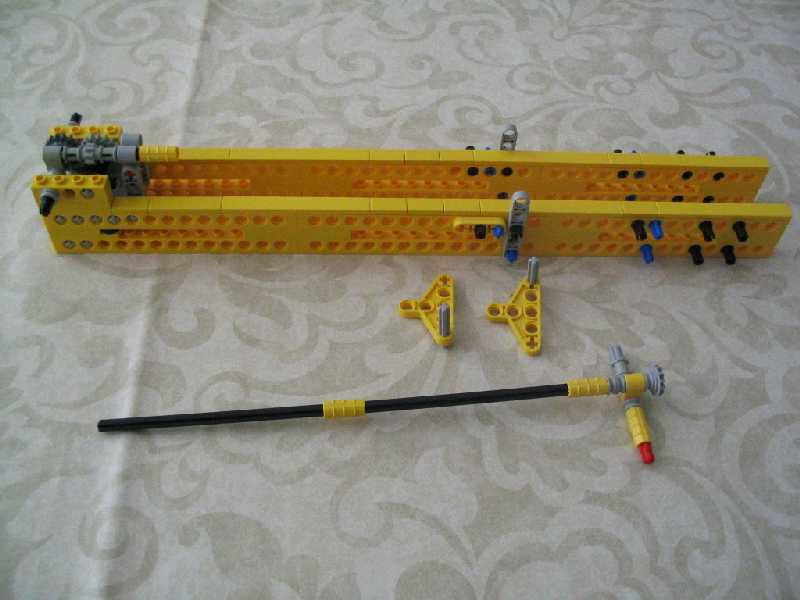 lego_fouraxlefantasycompactcrane_123.jpg
