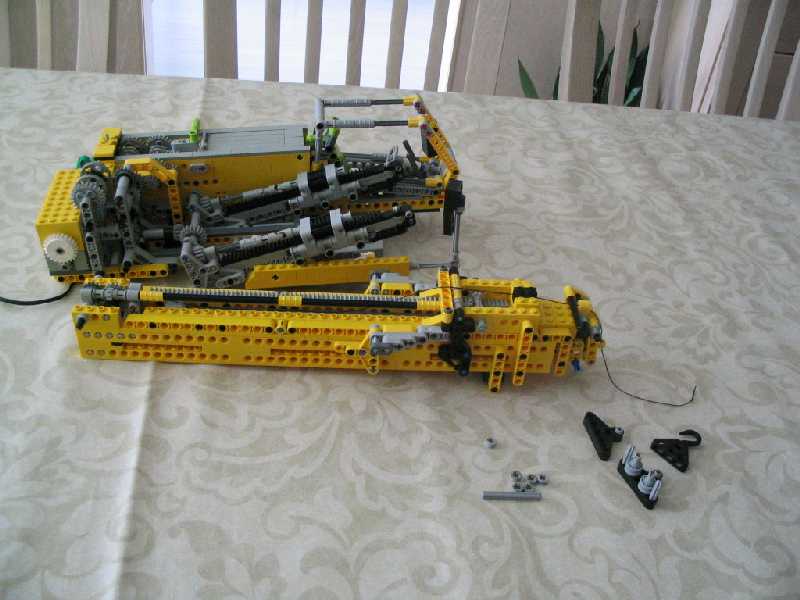lego_fouraxlefantasycompactcrane_138.jpg