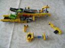 lego_fouraxlefantasycompactcrane_081.jpg