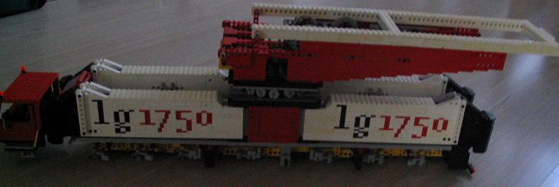lego_liebherr_lg1750_unfinished4_002.jpg