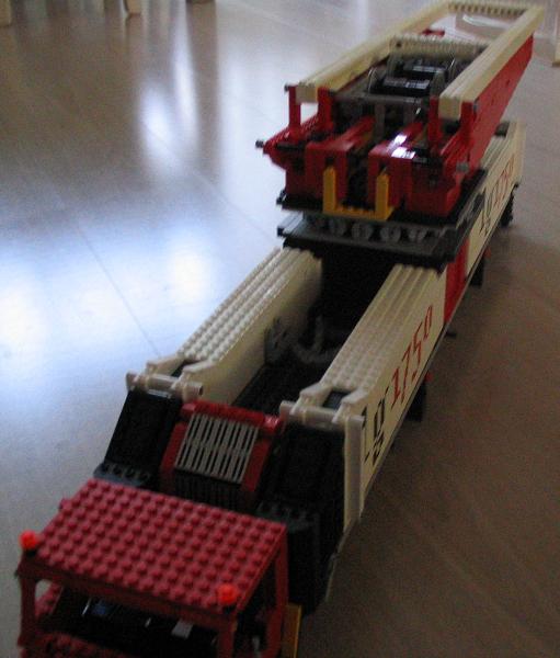 lego_liebherr_lg1750_unfinished4_003.jpg