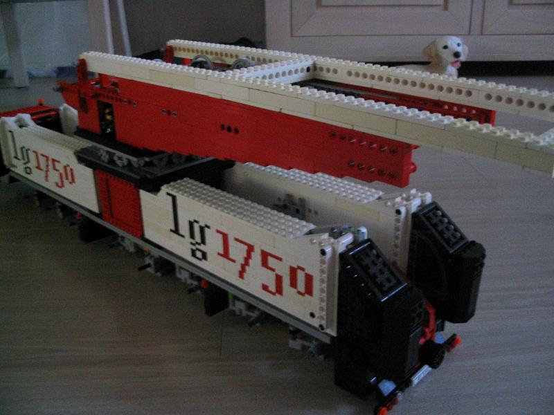 lego_liebherr_lg1750_unfinished4_004.jpg