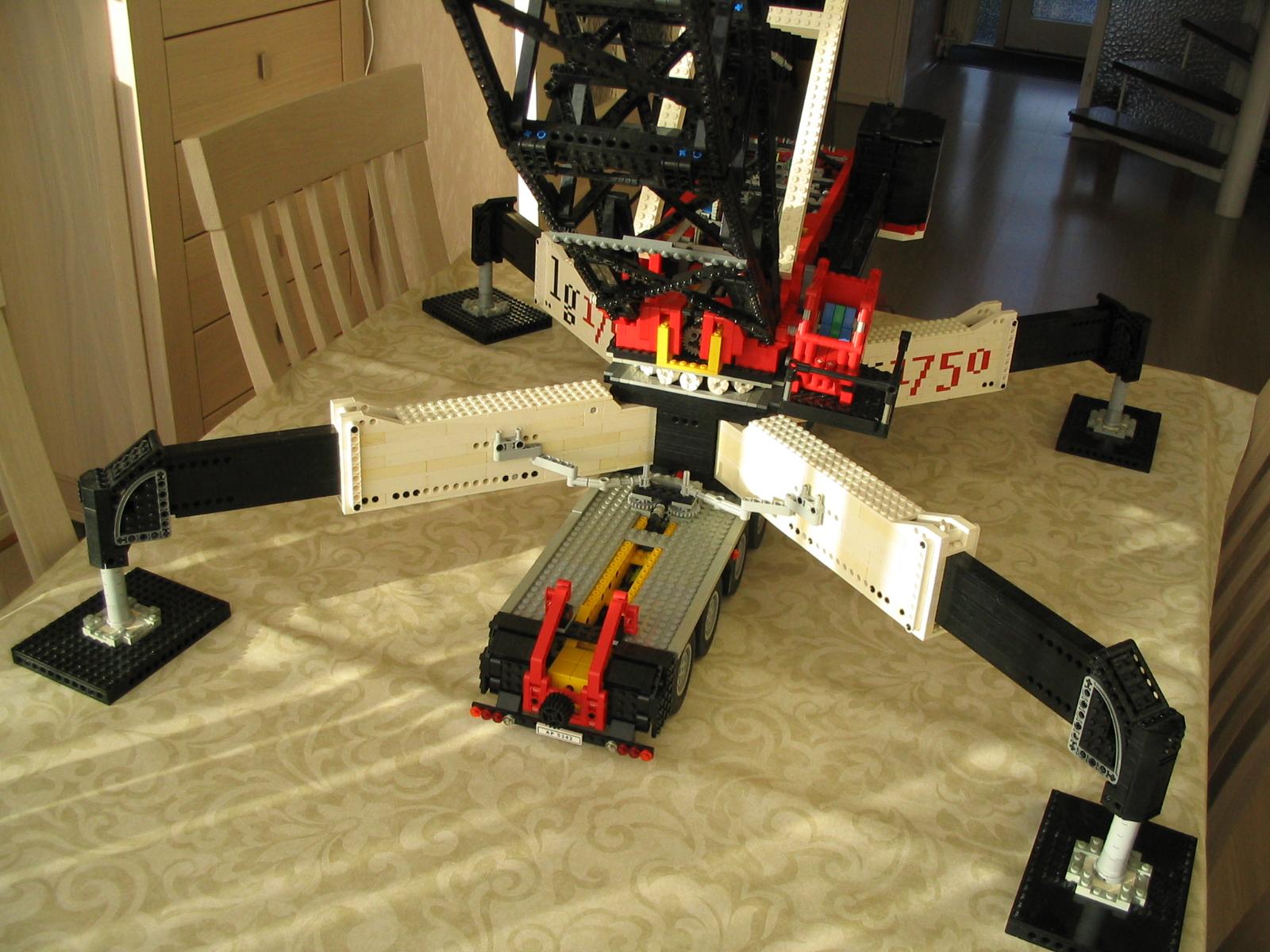 lego_liebherr_lg1750finished_006.jpg