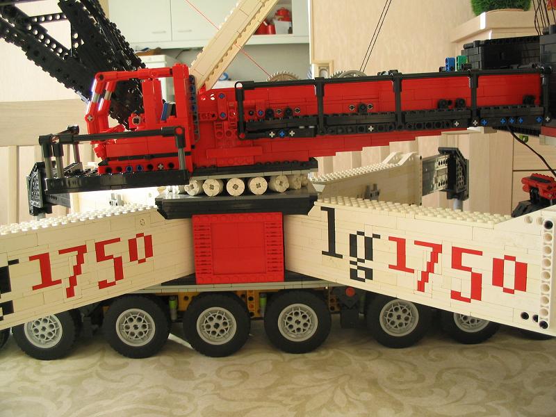 lego_liebherr_lg1750finished_007.jpg