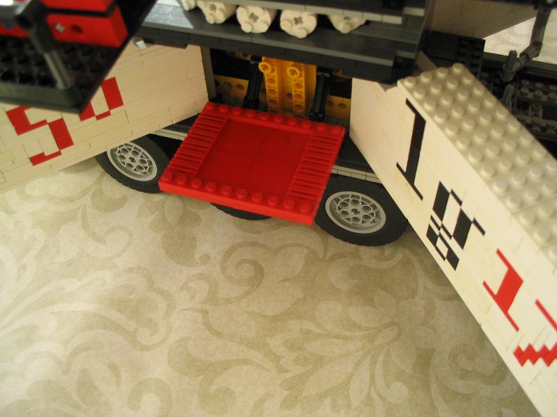 lego_liebherr_lg1750finished_017.jpg