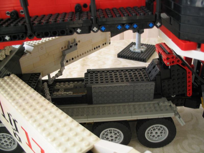 lego_liebherr_lg1750finished_018.jpg