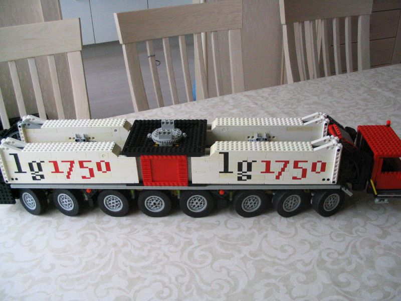 lego_liebherrlg1750_unfinished2_006.jpg