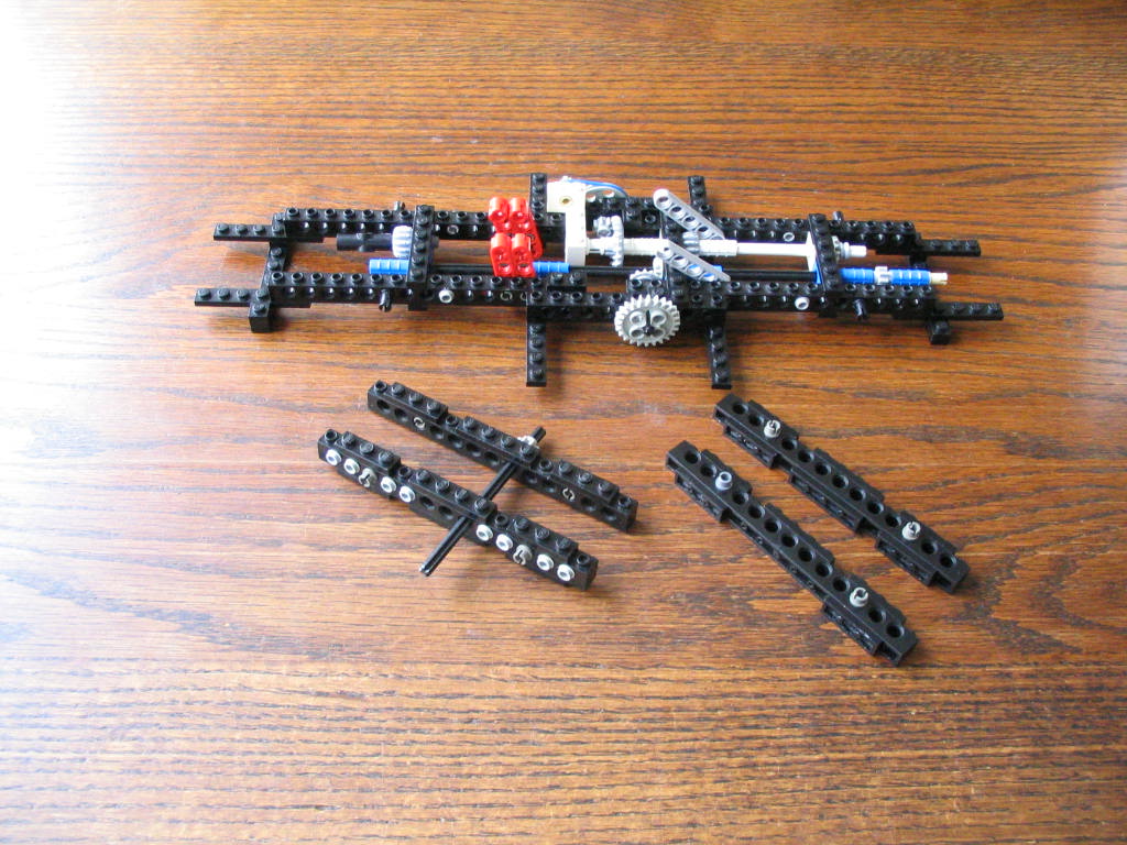 lego_liebherrltm1030_instructions_008.jpg