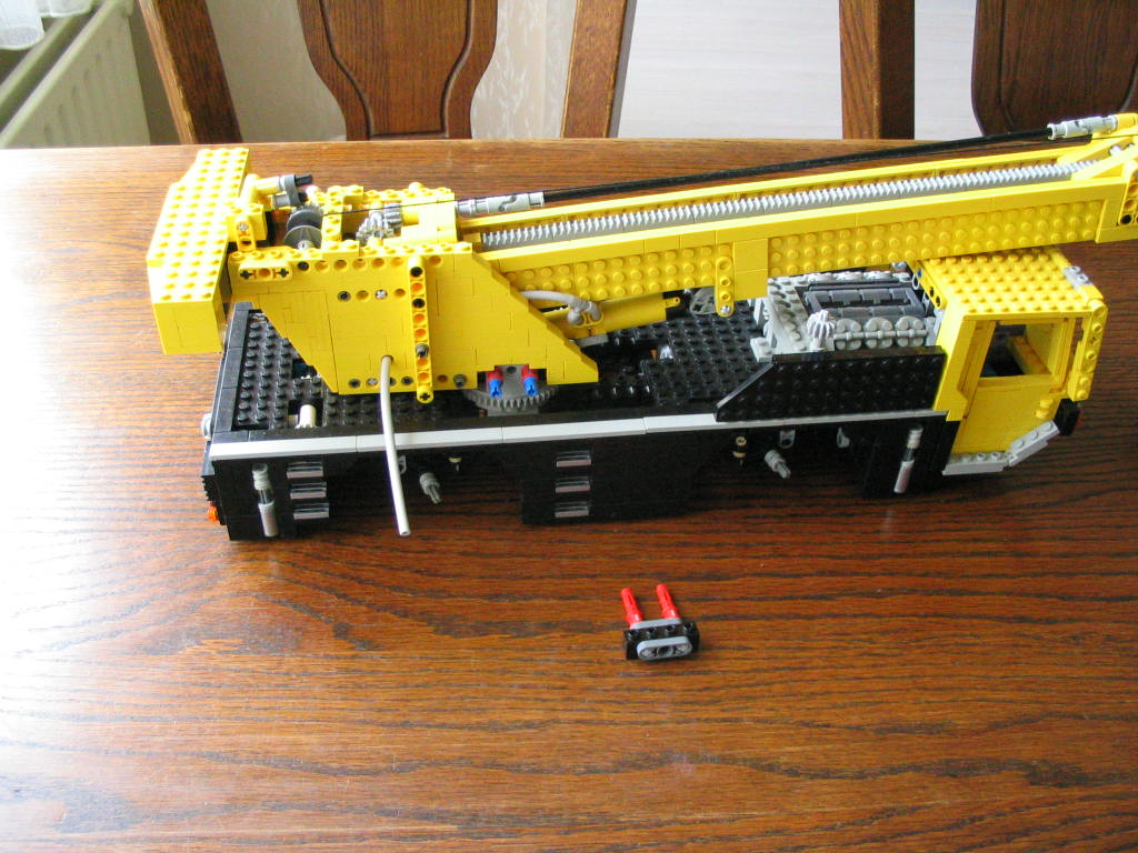 lego_liebherrltm1030_instructions_115.jpg