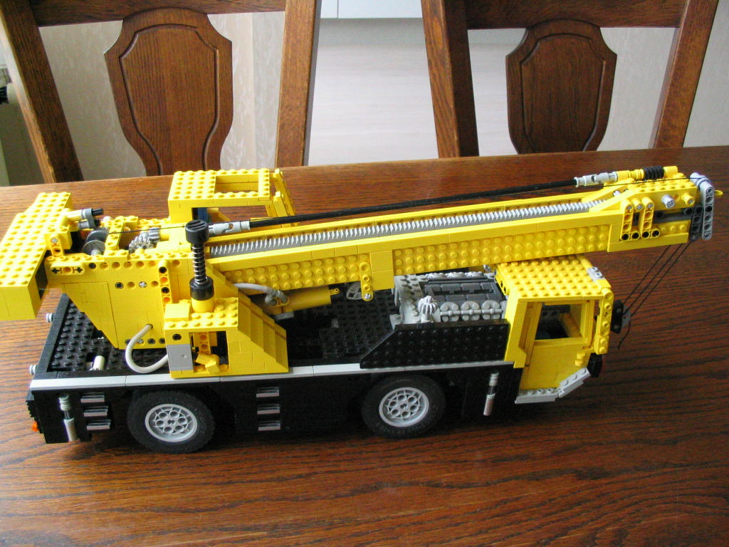 lego_liebherrltm1030_instructions_137.jpg