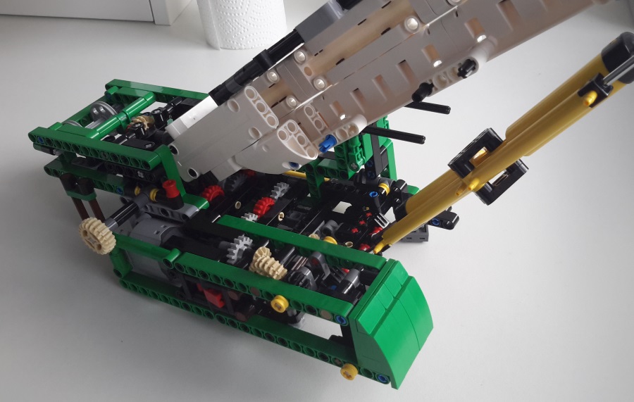 liebherrltm1200_2018_take5_6.jpg