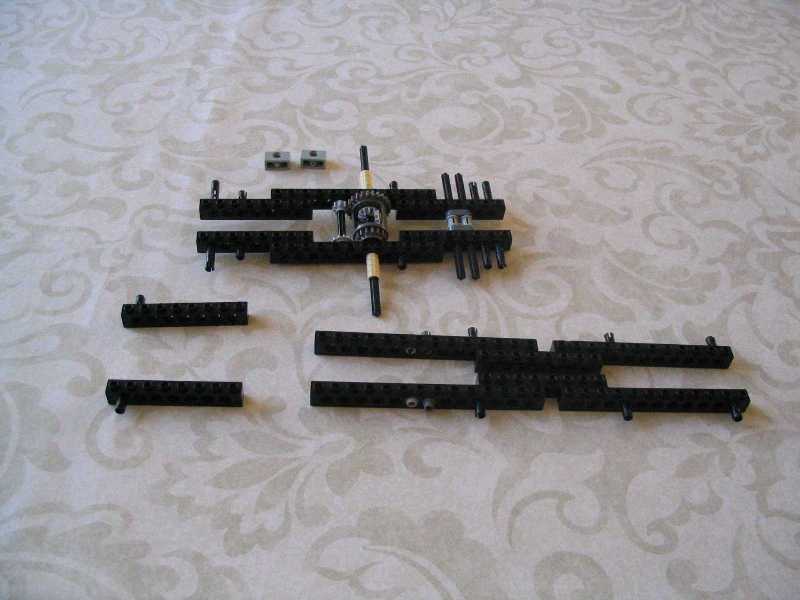 lego_liebherrltm1220_instructions_002.jpg
